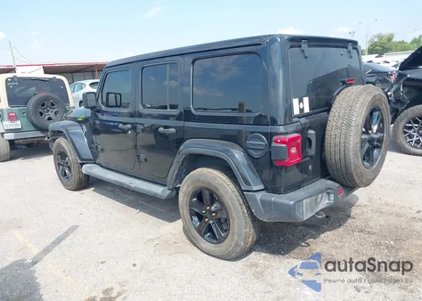 2020 Jeep Wrangler Unlimited Sahara Altitude 4X4 z USA, uszkodzony, nr VIN 1C4HJXEG9LW174374